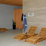 Akademia 4* באלאטונפורד