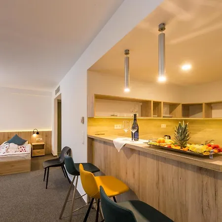 Akademia Hotel Balatonfured