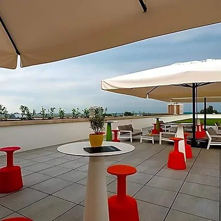 Akademia Hotel