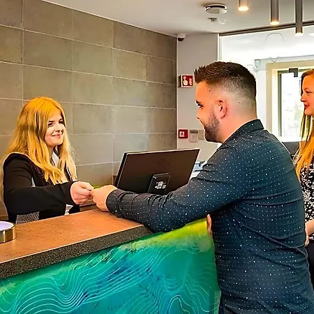 Akademia Hotel 4*